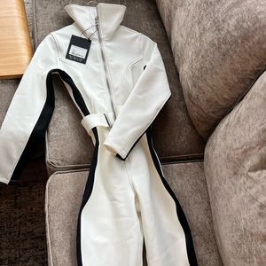 New w/ tags Córdova ski suit